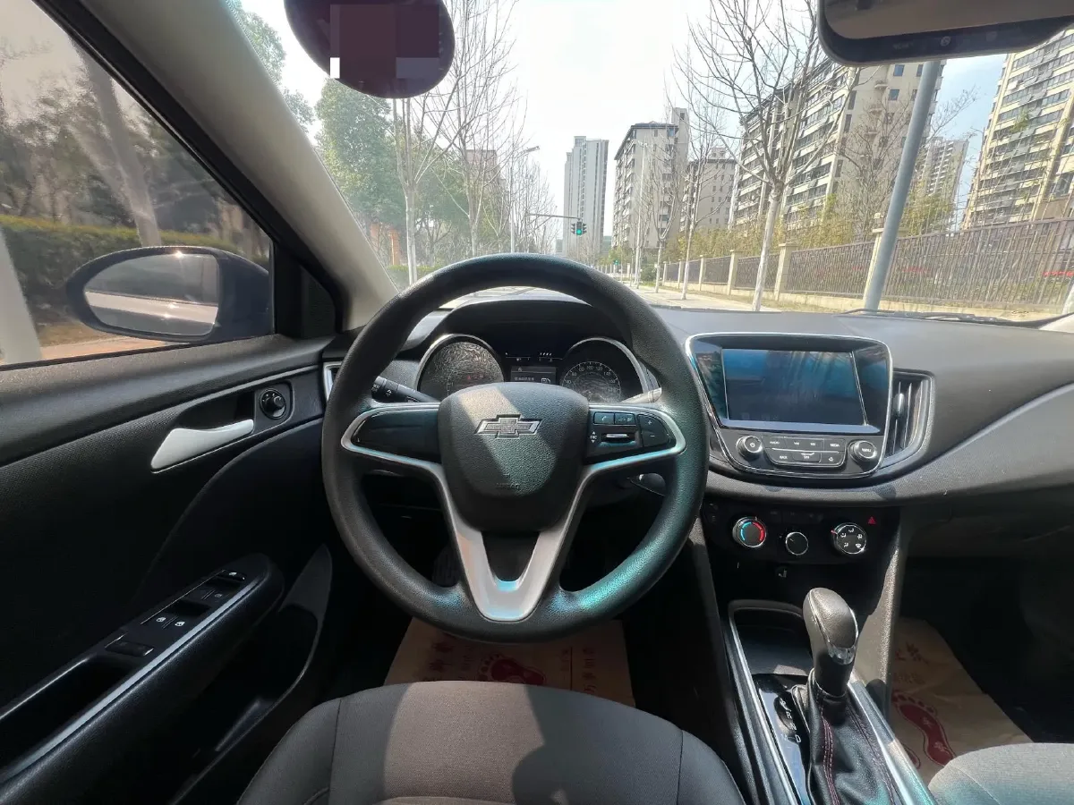 2019 Chevrolet Monza 1.0T 125HP L3 6DCT,autocango,china used car exporter,china ev exporter,chinese used car exporter,chinese used ev exporter