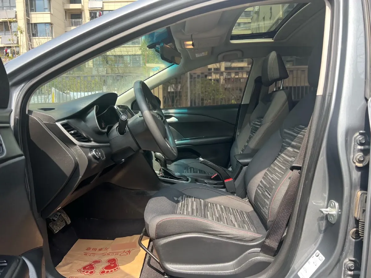 2019 Chevrolet Monza 1.0T 125HP L3 6DCT,autocango,china used car exporter,china ev exporter,chinese used car exporter,chinese used ev exporter