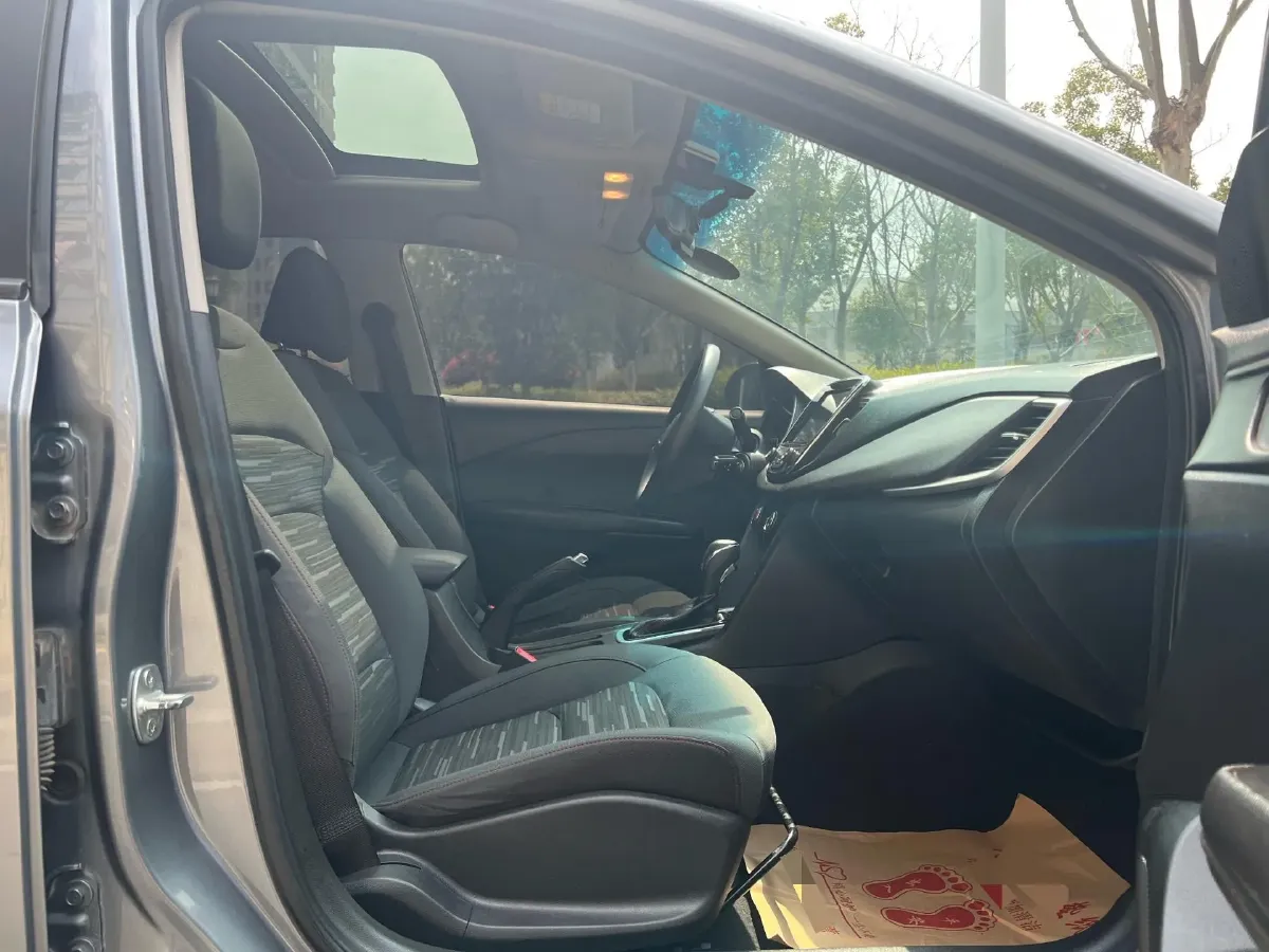 2019 Chevrolet Monza 1.0T 125HP L3 6DCT,autocango,china used car exporter,china ev exporter,chinese used car exporter,chinese used ev exporter