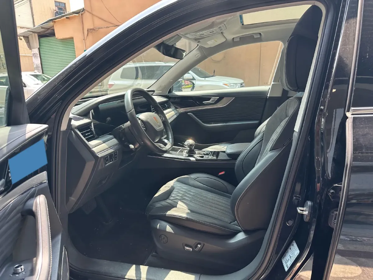 2022 HongQi HS5 2.0T 224HP L4 6AT,autocango,china used car exporter,china ev exporter,chinese used car exporter,chinese used ev exporter