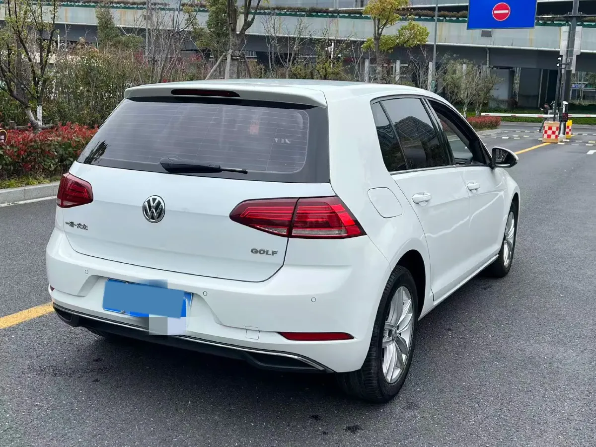 2018 Volkswagen Golf 1.6L 110HP L4 6AT,autocango,china used car exporter,china ev exporter,chinese used car exporter,chinese used ev exporter