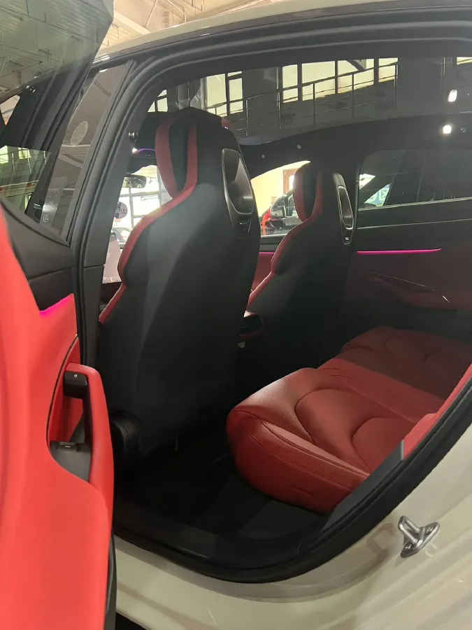 2024 MI SU7 BEV 73.6KWH,autocango,china used car exporter,china ev exporter,chinese used car exporter,chinese used ev exporter