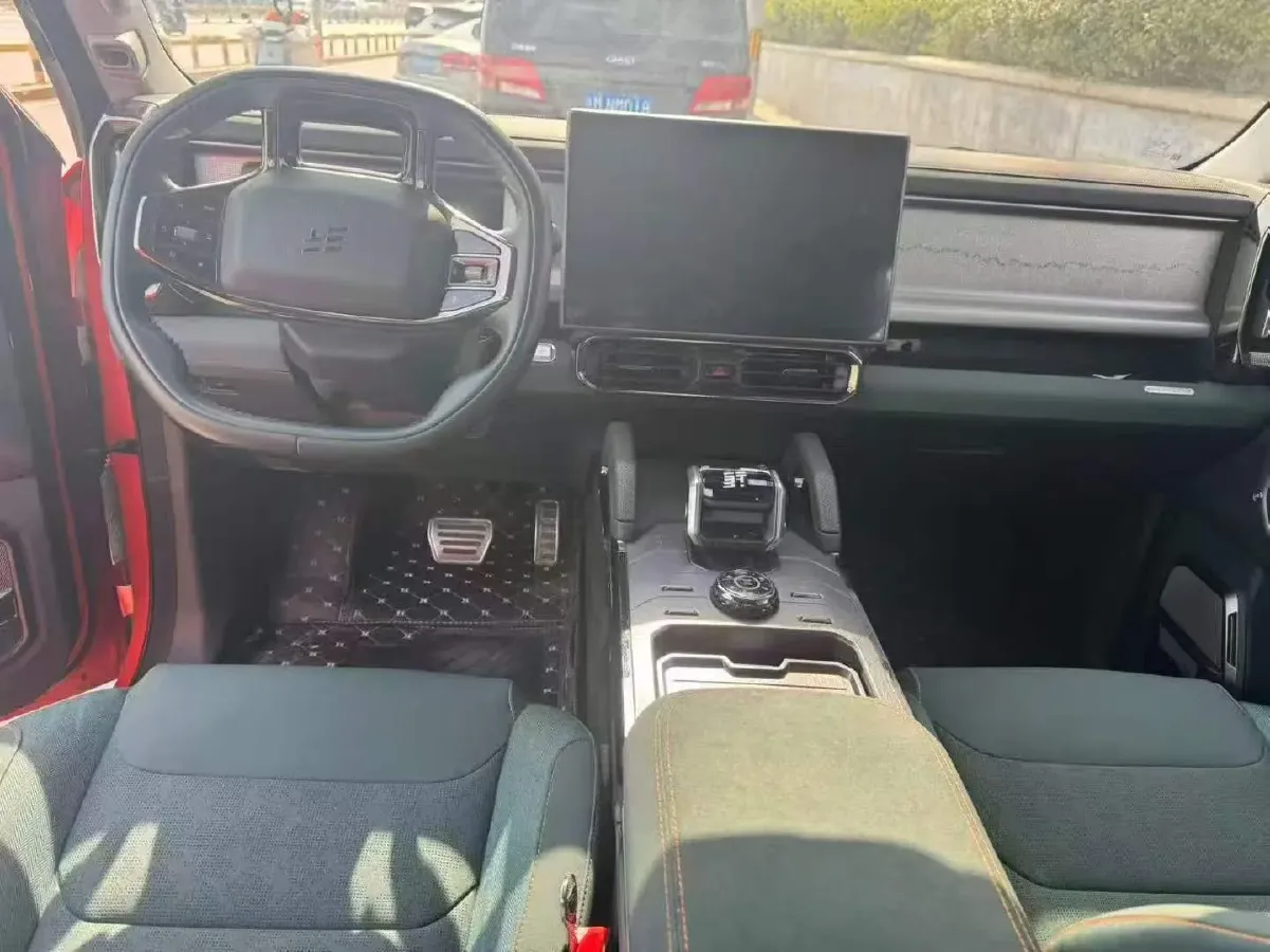 2023 Jetour Traveller 2.0T 254HP L4 8AT,autocango,china used car exporter,china ev exporter,chinese used car exporter,chinese used ev exporter