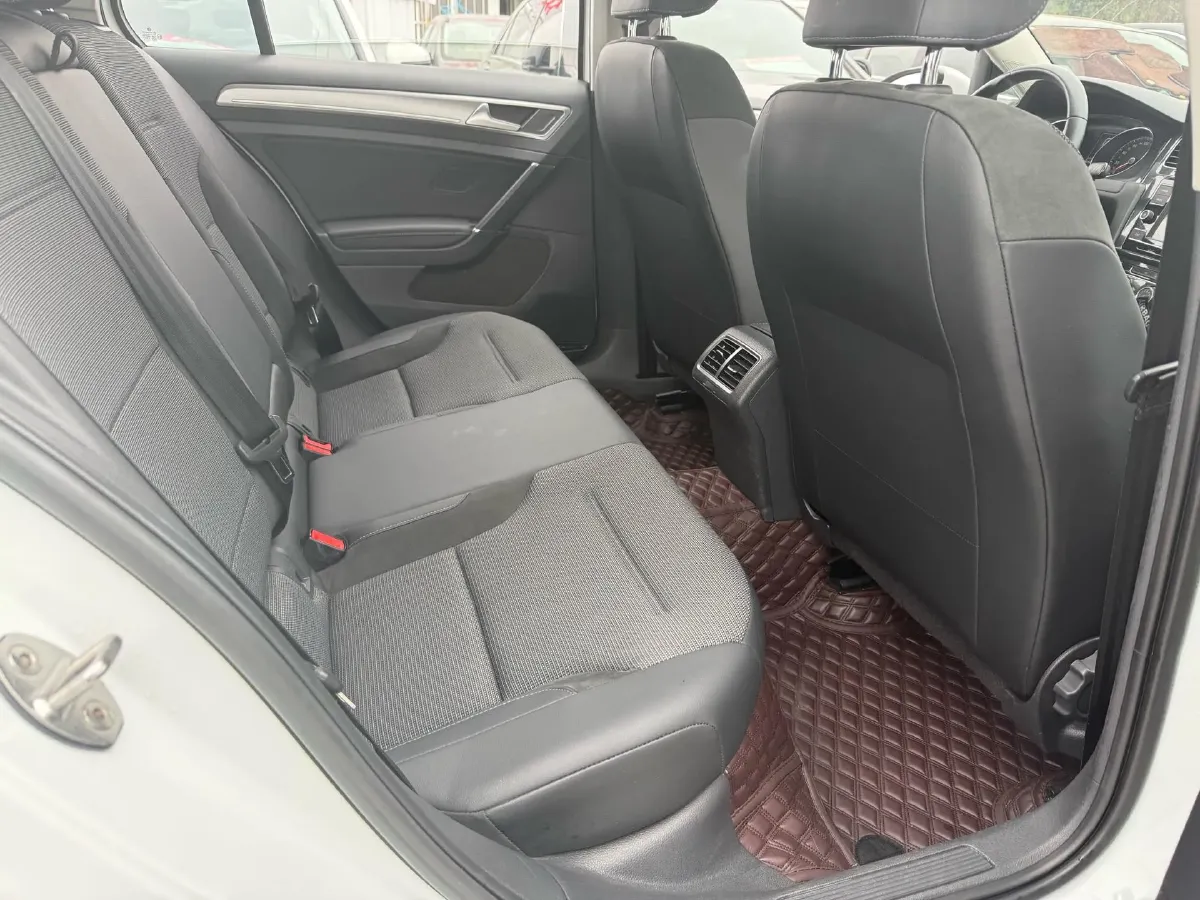 2018 Volkswagen Golf 1.6L 110HP L4 6AT,autocango,china used car exporter,china ev exporter,chinese used car exporter,chinese used ev exporter