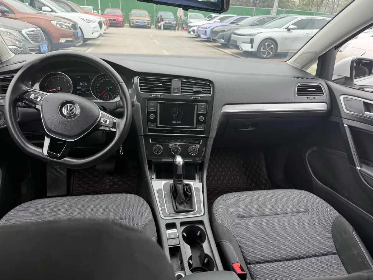 2018 Volkswagen Golf 1.6L 110HP L4 6AT,autocango,china used car exporter,china ev exporter,chinese used car exporter,chinese used ev exporter