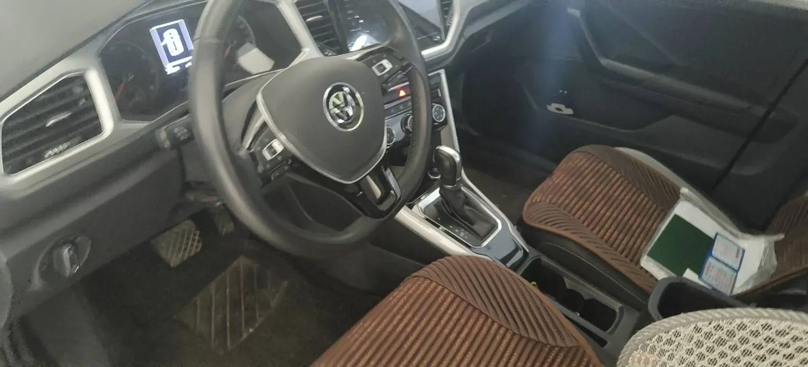 2022 Volkswagen T-Roc 1.4T 150HP L4 7DCT,autocango,china used car exporter,china ev exporter,chinese used car exporter,chinese used ev exporter