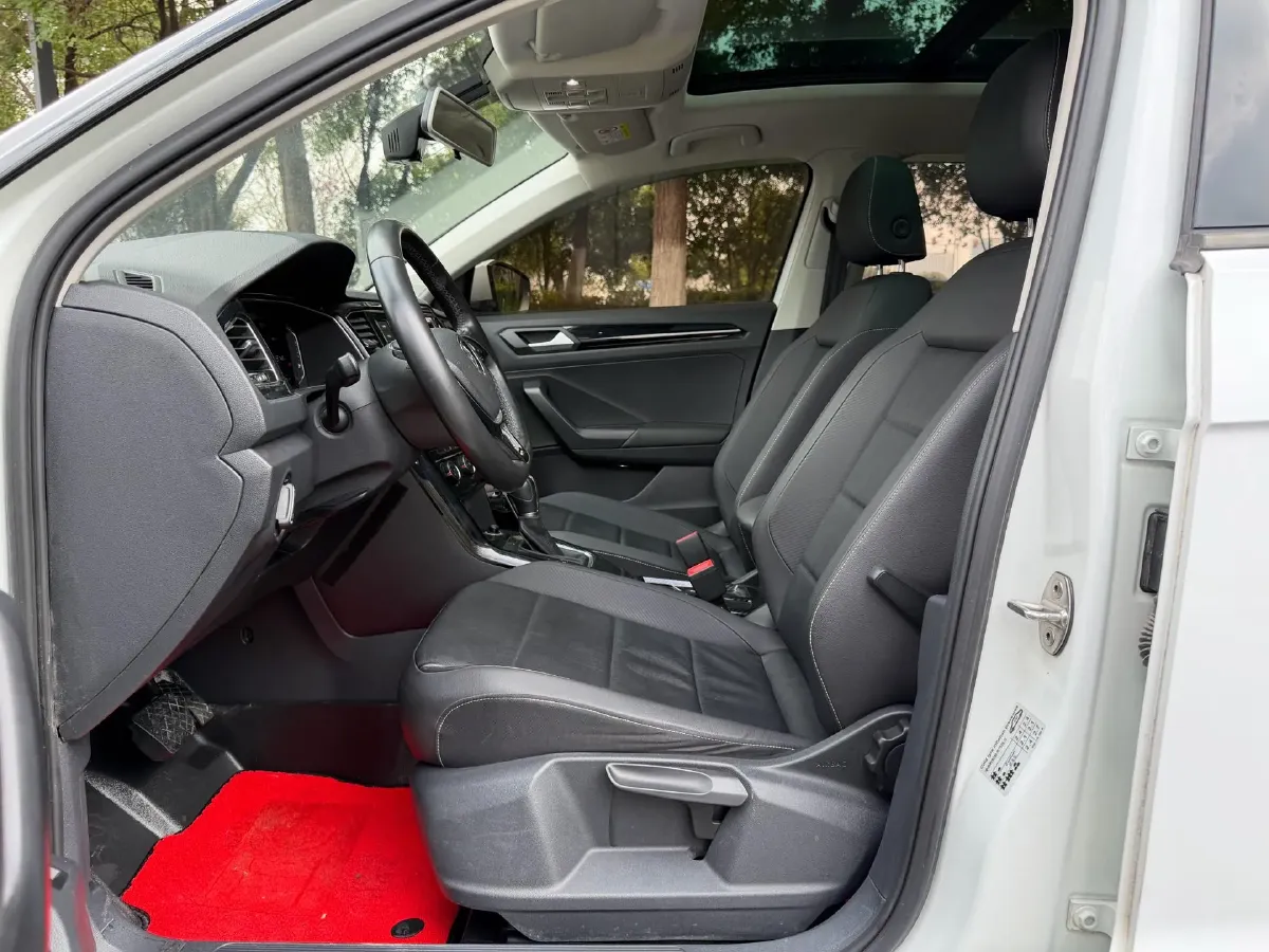 2018 Borgward BX7 2.0T 224HP L4 6AT,autocango,china used car exporter,china ev exporter,chinese used car exporter,chinese used ev exporter