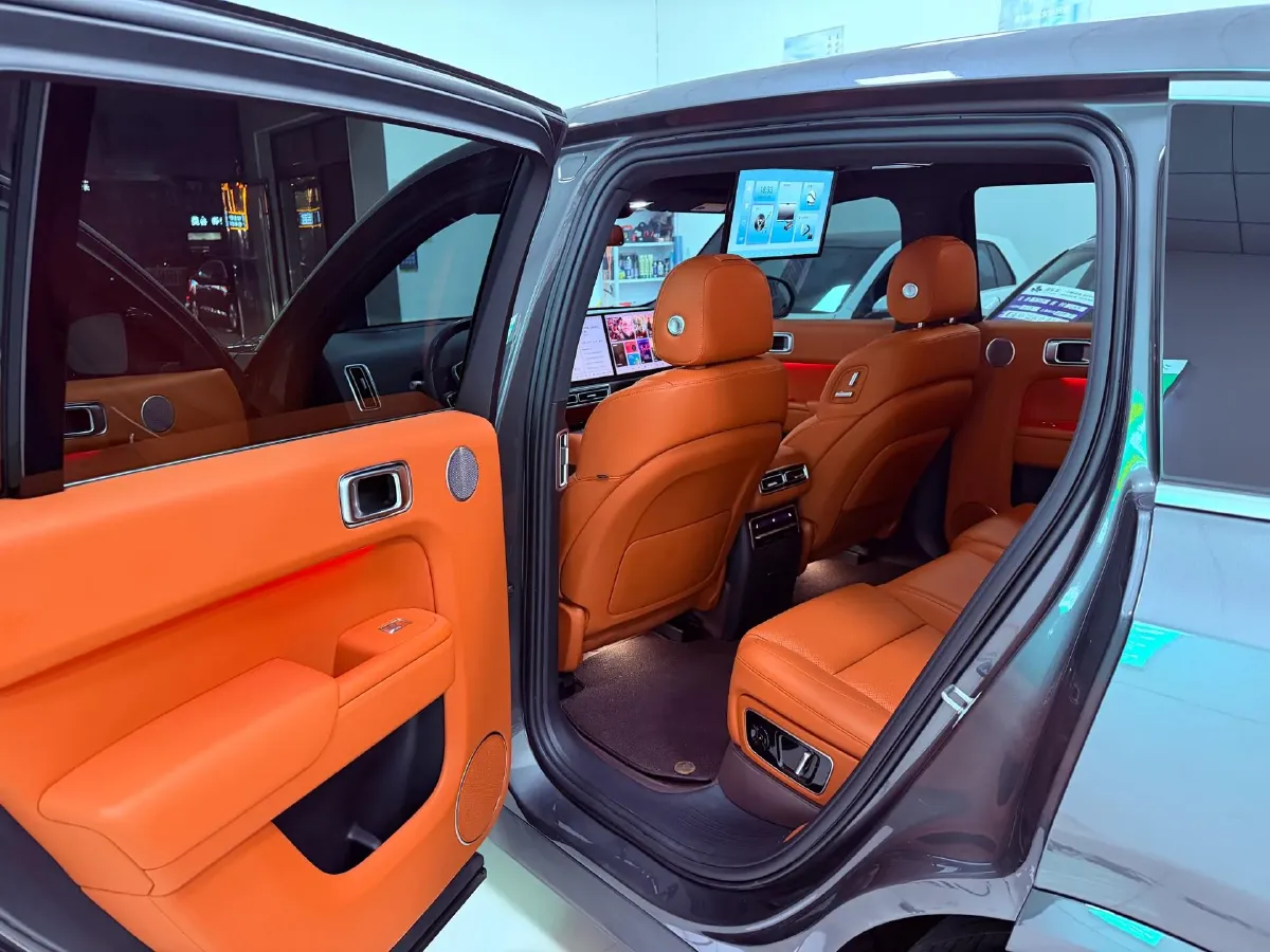 2023 Li L7 Range Extended 154HP REEV 40.9KWH,autocango,china used car exporter,china ev exporter,chinese used car exporter,chinese used ev exporter