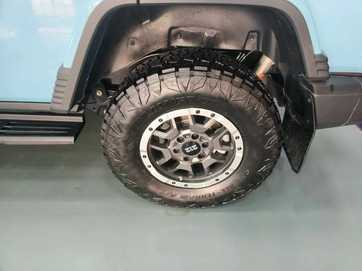 2025 212 212 T01 2.0T 252HP L4 8AT,autocango,china used car exporter,china ev exporter,chinese used car exporter,chinese used ev exporter