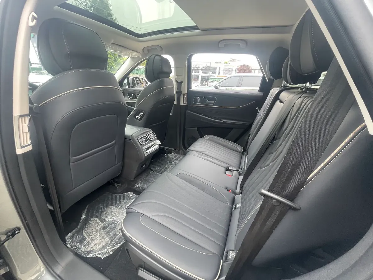 2023 Chery Tiggo 9 2.0T 261HP L4 8AT,autocango,china used car exporter,china ev exporter,chinese used car exporter,chinese used ev exporter