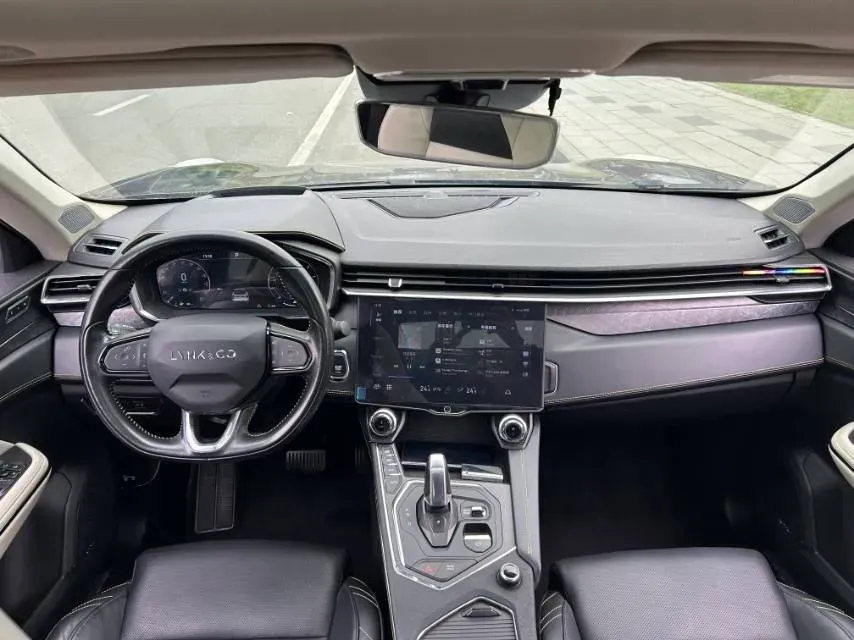 2020 LYNK&CO 05 2.0T 254HP L4 8AT,autocango,china used car exporter,china ev exporter,chinese used car exporter,chinese used ev exporter