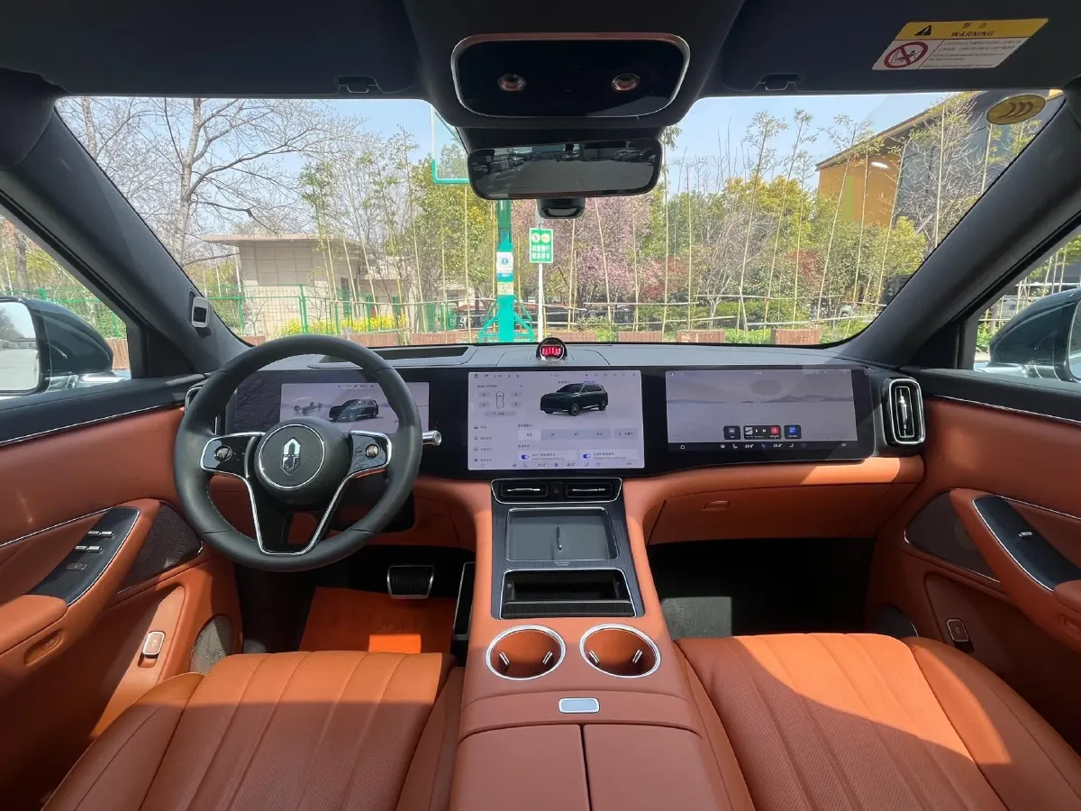 2025 AITO AITO M8 REEV 160HP REEV 53.4KWH,autocango,china used car exporter,china ev exporter,chinese used car exporter,chinese used ev exporter