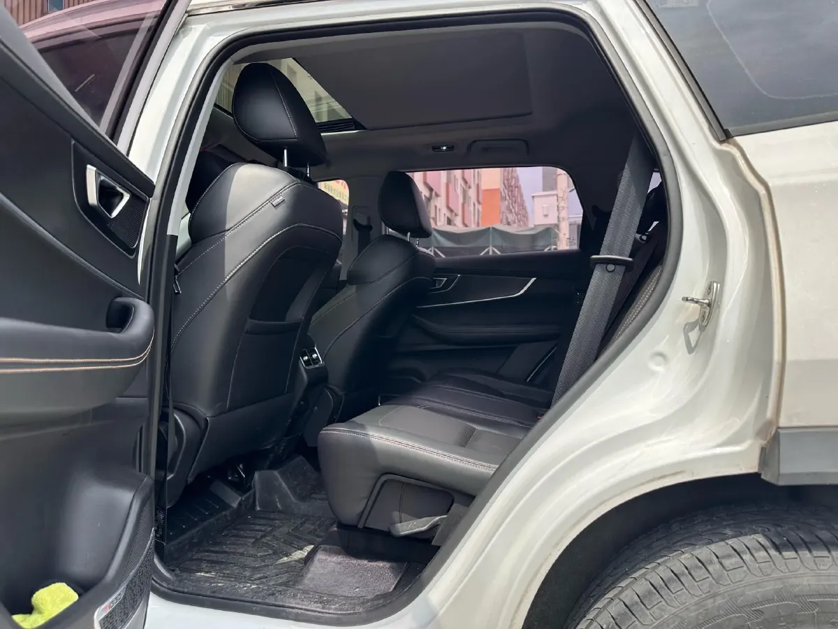 2020 Chery Tiggo 8 1.5T 156HP L4 6MT,autocango,china used car exporter,china ev exporter,chinese used car exporter,chinese used ev exporter