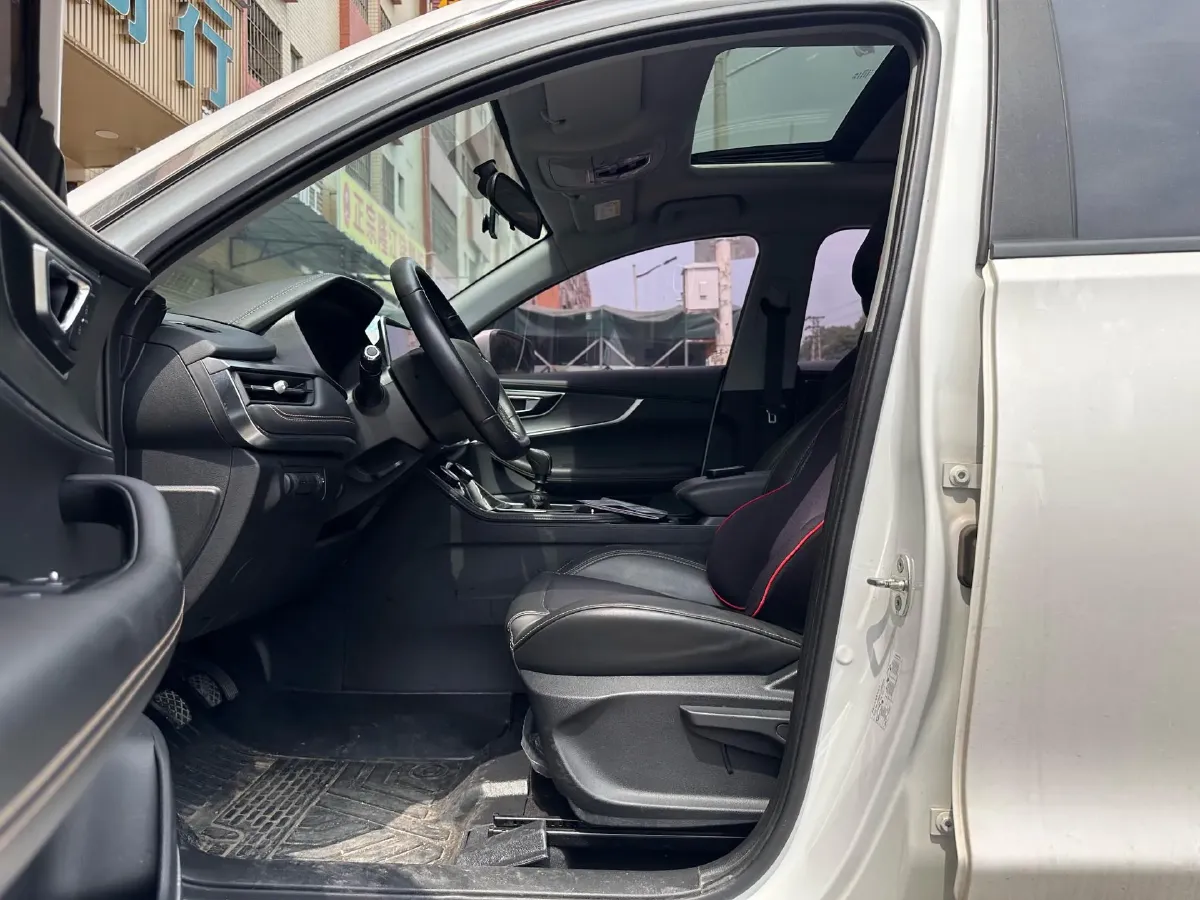 2020 Chery Tiggo 8 1.5T 156HP L4 6MT,autocango,china used car exporter,china ev exporter,chinese used car exporter,chinese used ev exporter