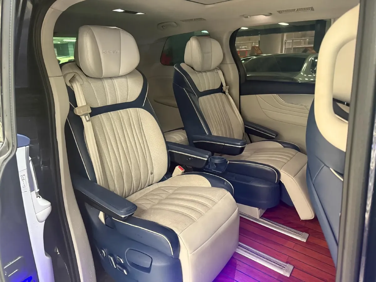 2022 Roewe iMAX8 2.0T 234HP L4 8AT,autocango,china used car exporter,china ev exporter,chinese used car exporter,chinese used ev exporter