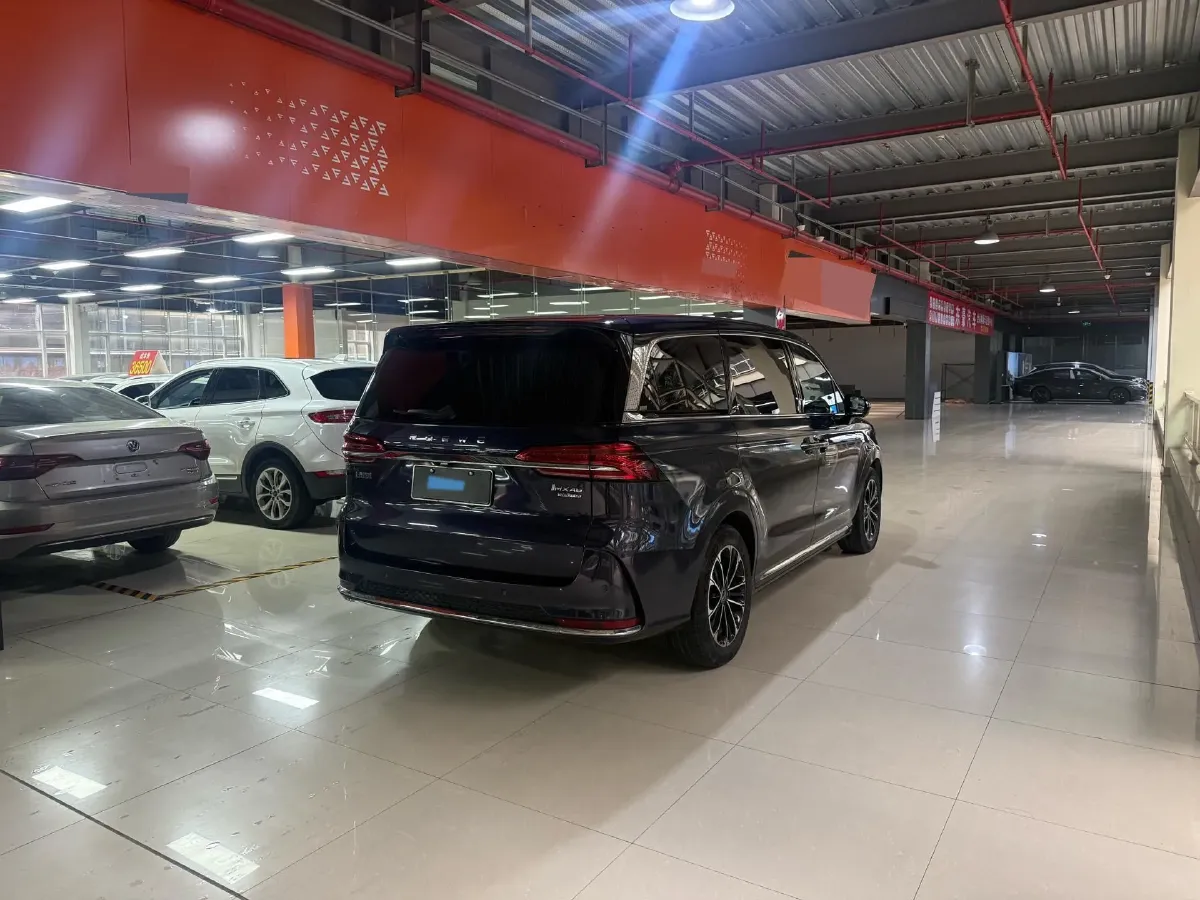 2022 Roewe iMAX8 2.0T 234HP L4 8AT,autocango,china used car exporter,china ev exporter,chinese used car exporter,chinese used ev exporter