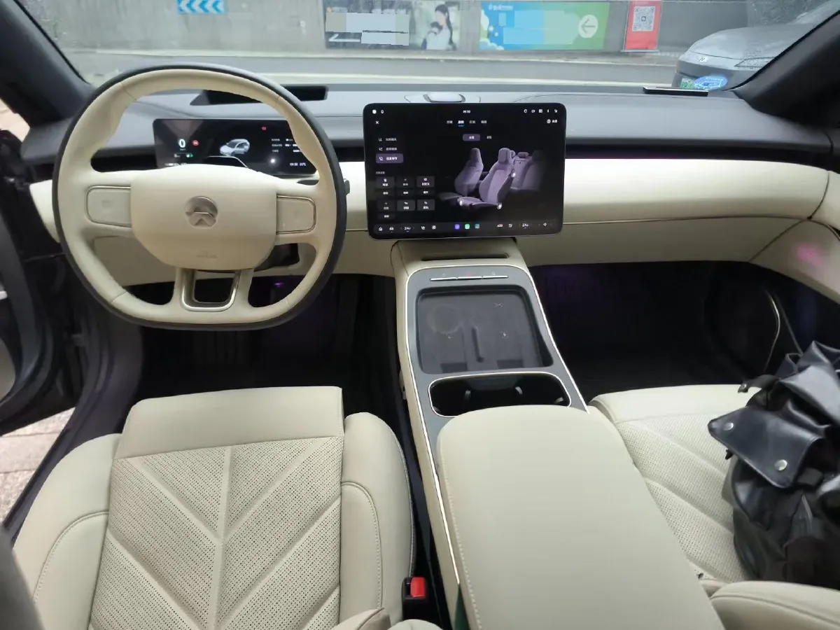 2025 NIO ET5T BEV,autocango,china used car exporter,china ev exporter,chinese used car exporter,chinese used ev exporter