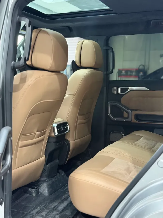 2023 Jetour Traveller 2.0T 254HP L4 7DCT,autocango,china used car exporter,china ev exporter,chinese used car exporter,chinese used ev exporter