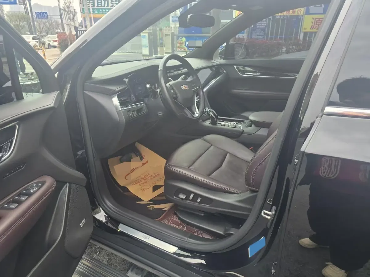 2021 Cadillac XT6 2.0T 237HP L4 9AT,autocango,china used car exporter,china ev exporter,chinese used car exporter,chinese used ev exporter