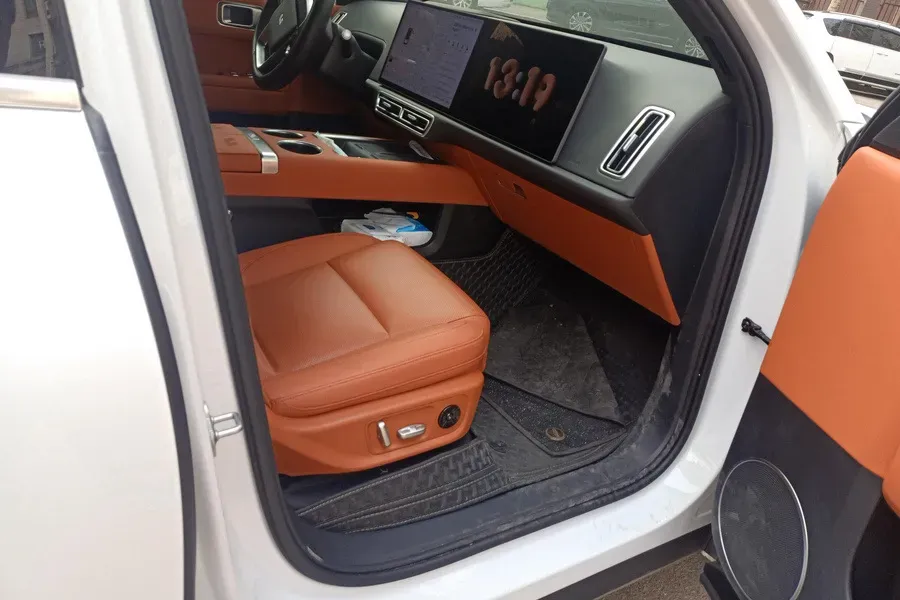 2025 Li L6 Range Extended 154HP L4 REEV,autocango,china used car exporter,china ev exporter,chinese used car exporter,chinese used ev exporter