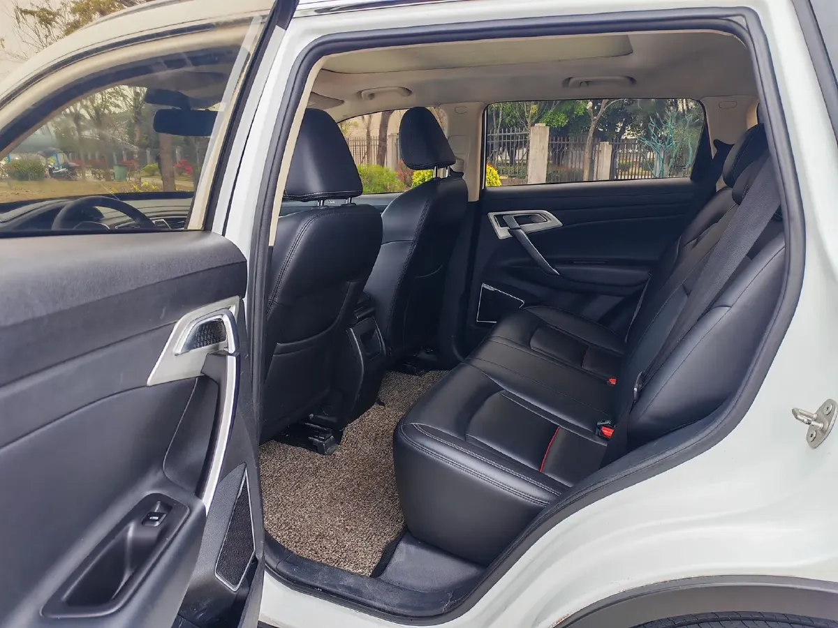 2018 Geely Azkarra 2.0L 141HP L4 6MT,autocango,china used car exporter,china ev exporter,chinese used car exporter,chinese used ev exporter