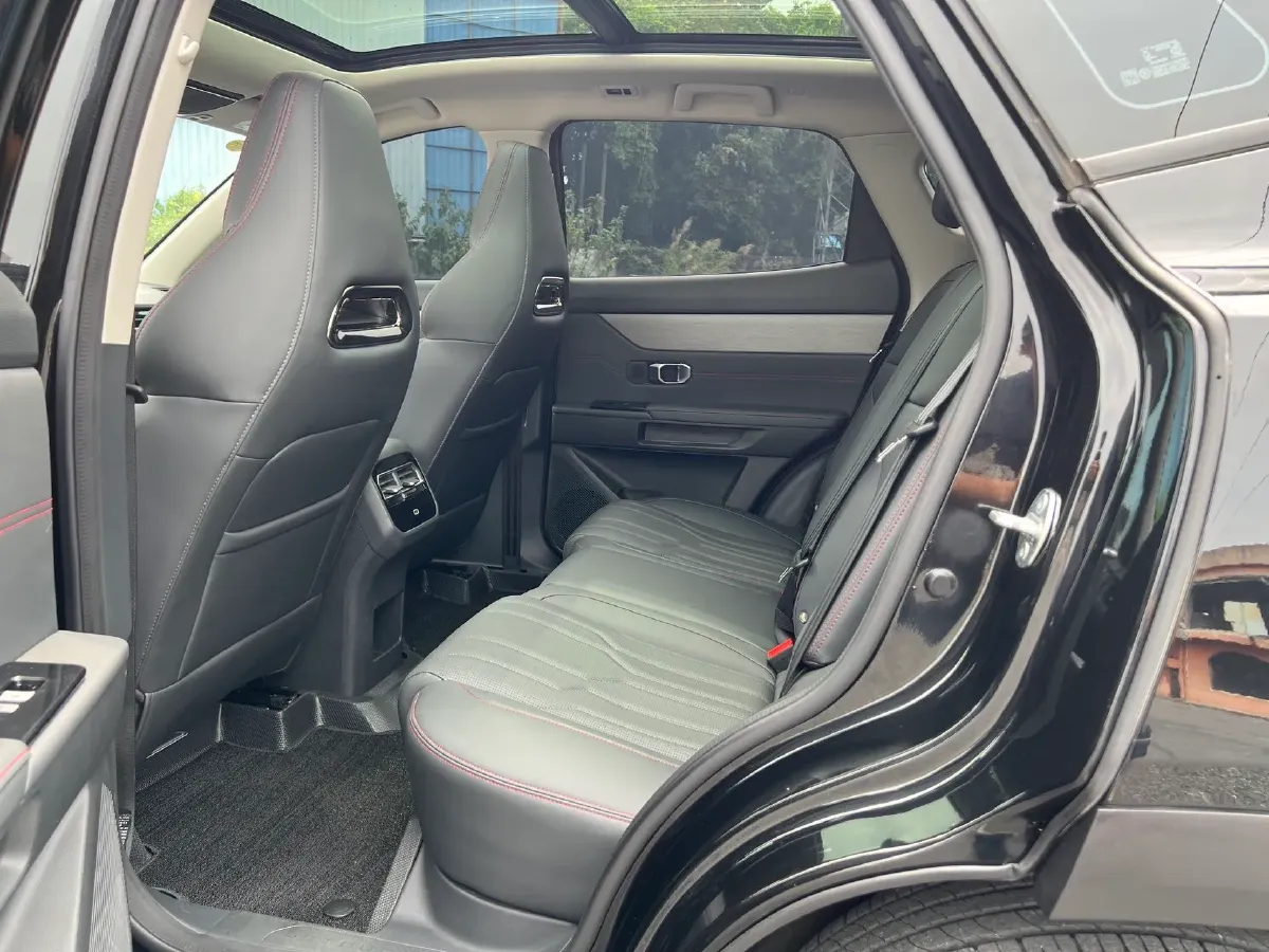 2025 Jetour DASHING 1.5T 156HP L4 6DCT,autocango,china used car exporter,china ev exporter,chinese used car exporter,chinese used ev exporter