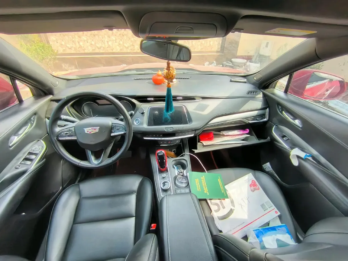 2021 Cadillac XT4 2.0T 237HP L4 9AT,autocango,china used car exporter,china ev exporter,chinese used car exporter,chinese used ev exporter