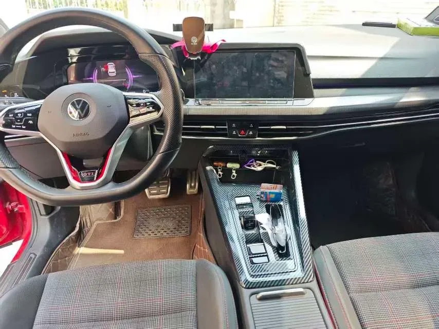 2021 Volkswagen GolfGTI 2.0T 220HP L4 7DCT,autocango,china used car exporter,china ev exporter,chinese used car exporter,chinese used ev exporter