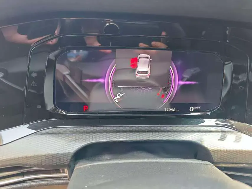 2021 Volkswagen GolfGTI 2.0T 220HP L4 7DCT,autocango,china used car exporter,china ev exporter,chinese used car exporter,chinese used ev exporter