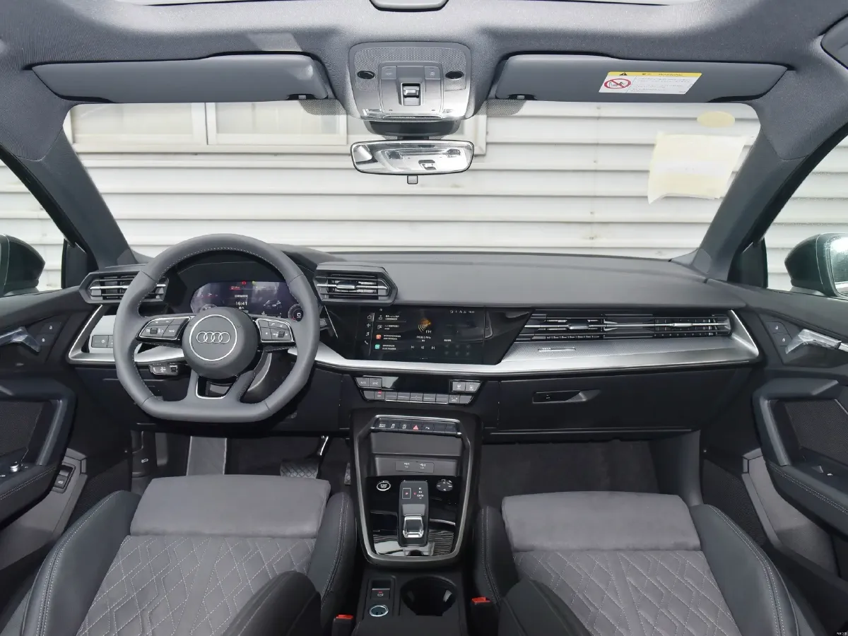 2023 Audi A3 1.4T 150HP L4 7DCT,autocango,china used car exporter,china ev exporter,chinese used car exporter,chinese used ev exporter