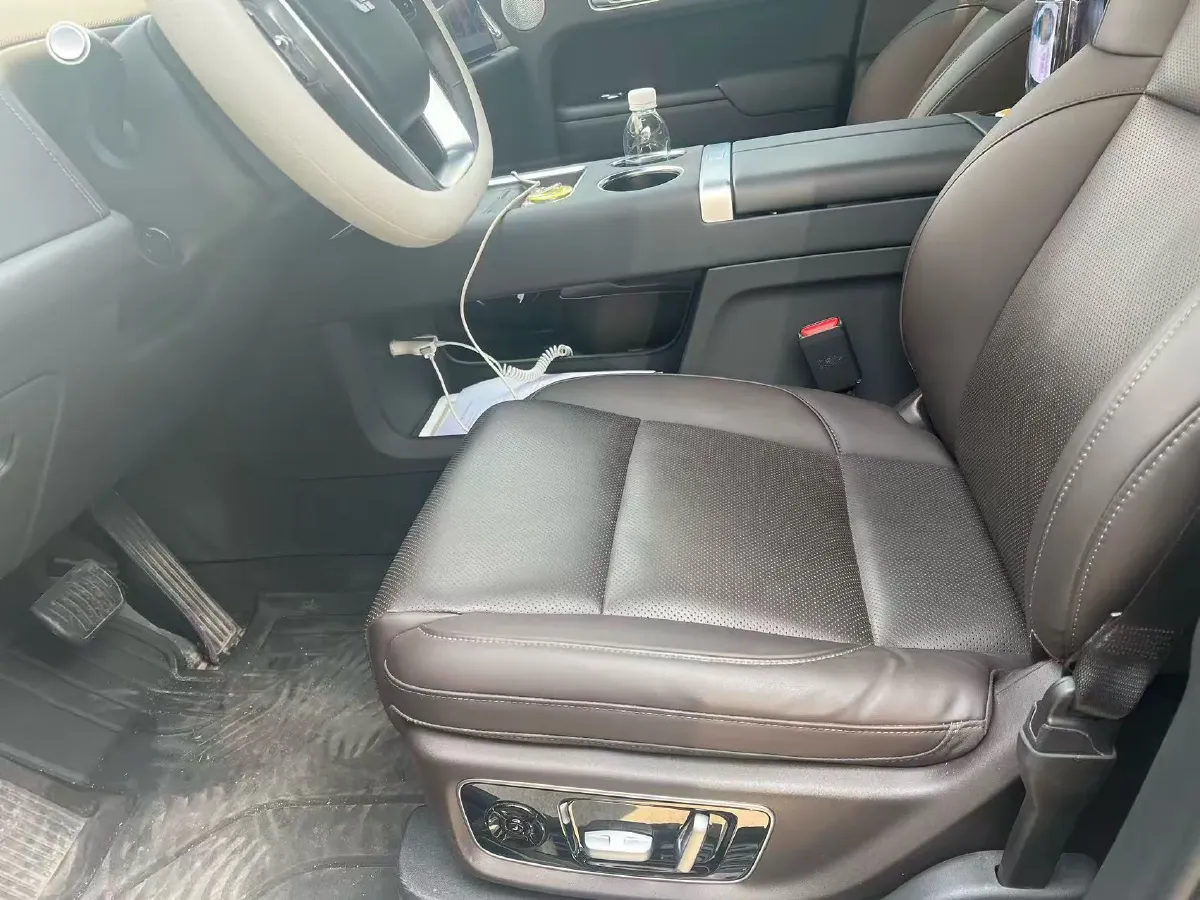 2023 Li L8 Range Extended 154HP REEV 40.9KWH,autocango,china used car exporter,china ev exporter,chinese used car exporter,chinese used ev exporter