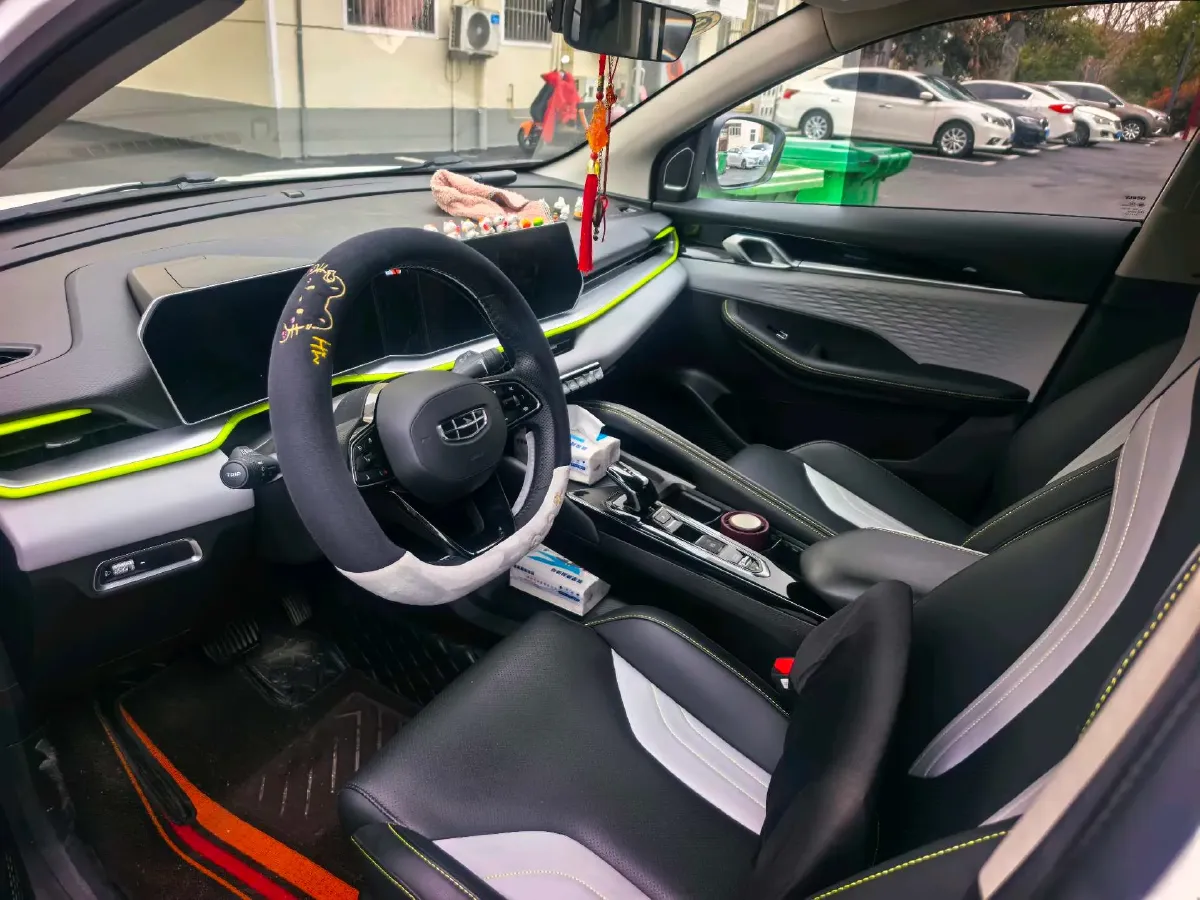 2022 Geely Coolray 1.5T 181HP L4 7DCT,autocango,china used car exporter,china ev exporter,chinese used car exporter,chinese used ev exporter