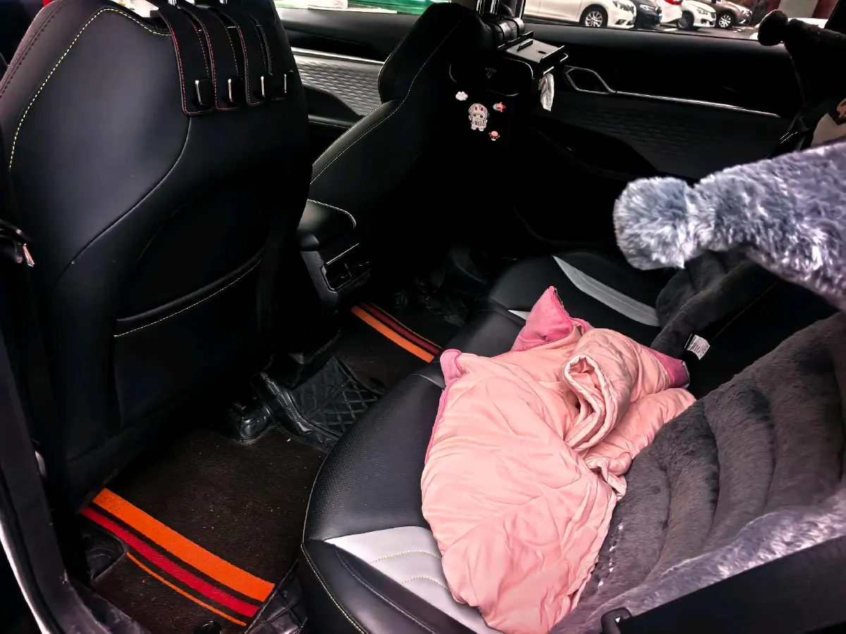 2022 Geely Coolray 1.5T 181HP L4 7DCT,autocango,china used car exporter,china ev exporter,chinese used car exporter,chinese used ev exporter