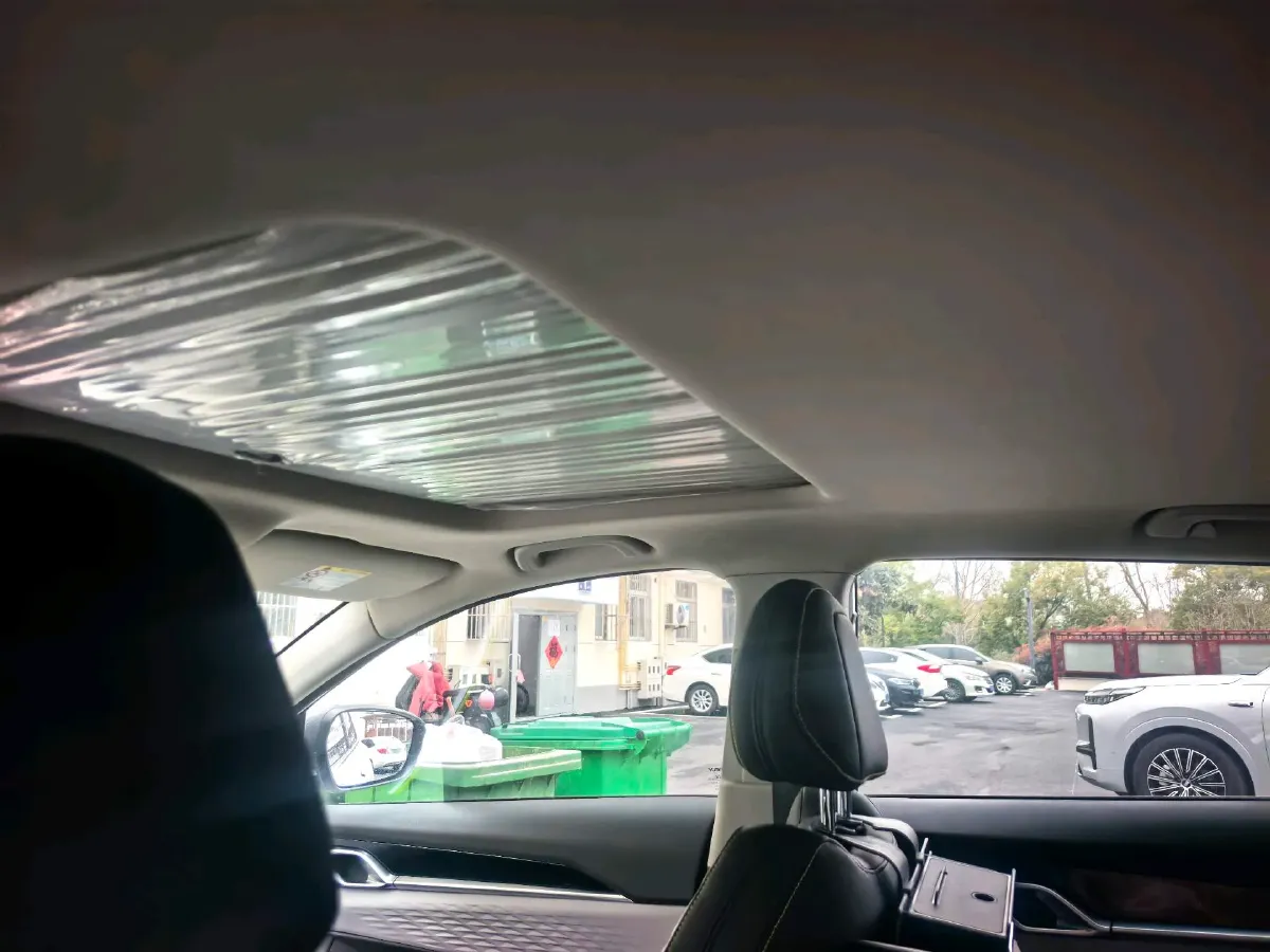 2022 Geely Coolray 1.5T 181HP L4 7DCT,autocango,china used car exporter,china ev exporter,chinese used car exporter,chinese used ev exporter