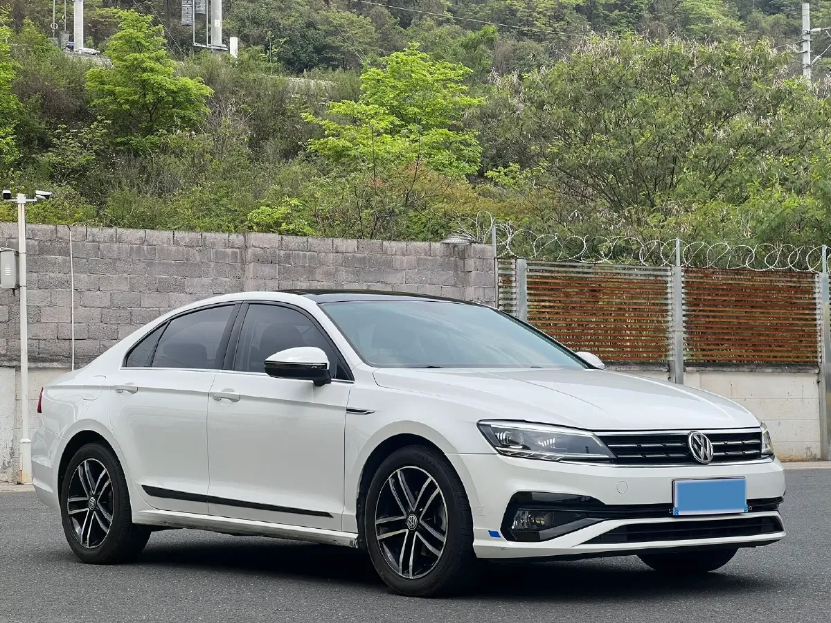 2019 Volkswagen Passat 1.4T 150HP L4 7DCT,autocango,china used car exporter,china ev exporter,chinese used car exporter,chinese used ev exporter