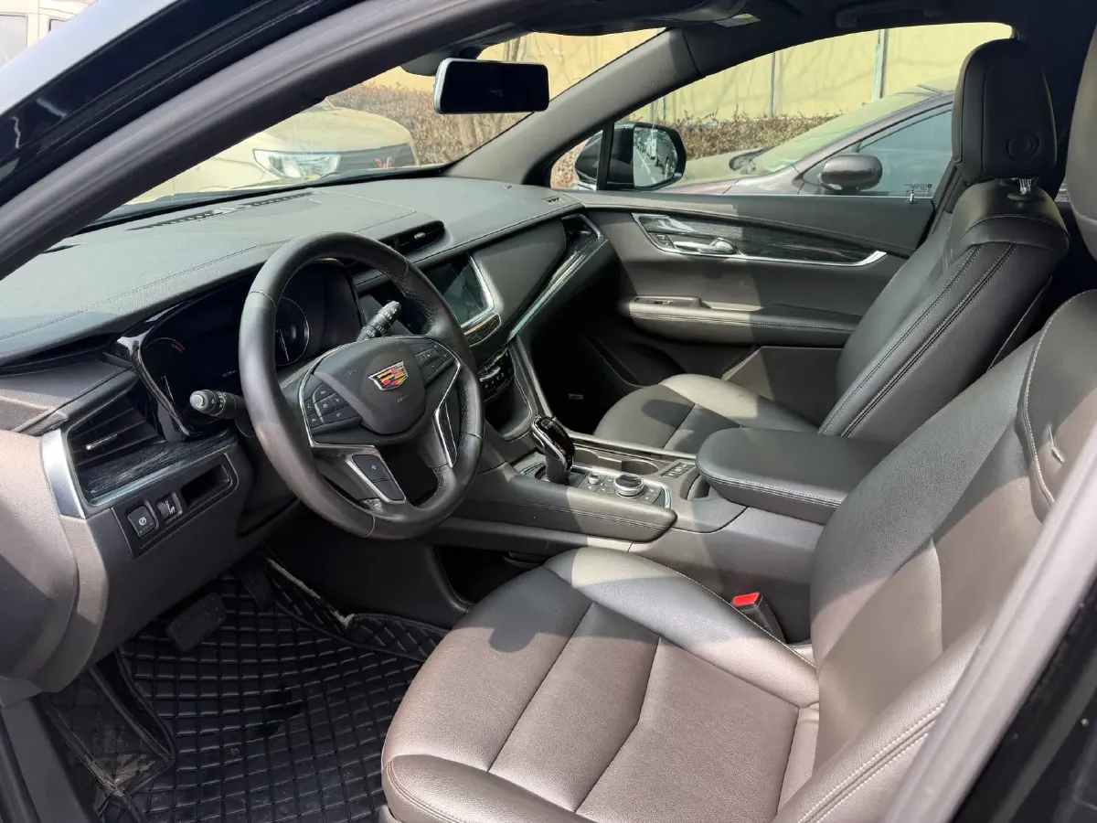 2021 Cadillac XT5 2.0T 237HP L4 9AT,autocango,china used car exporter,china ev exporter,chinese used car exporter,chinese used ev exporter