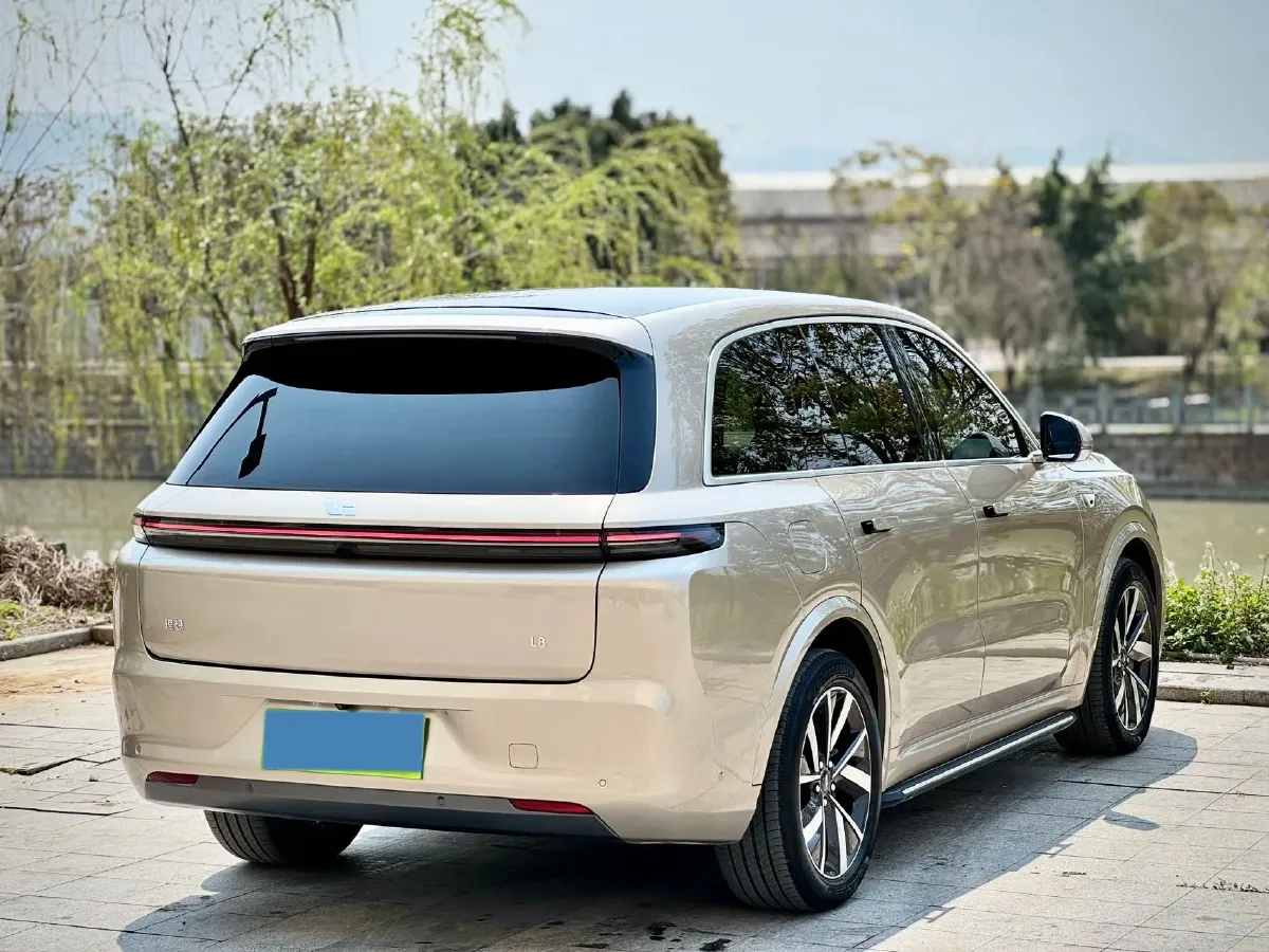 2023 Li L8 Range Extended 154HP REEV 40.9KWH,autocango,china used car exporter,china ev exporter,chinese used car exporter,chinese used ev exporter