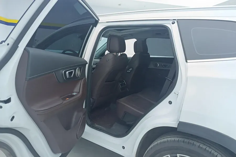 2024 Chery Tiggo 8 PRO 2.0T 254HP L4 7DCT,autocango,china used car exporter,china ev exporter,chinese used car exporter,chinese used ev exporter