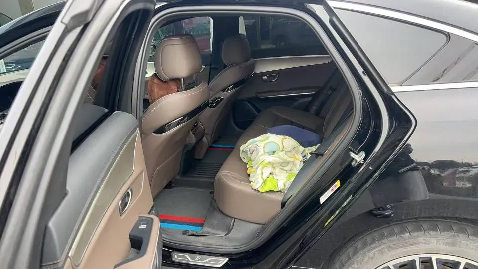 2021 BYD Han BEV 64.8KWH,autocango,china used car exporter,china ev exporter,chinese used car exporter,chinese used ev exporter