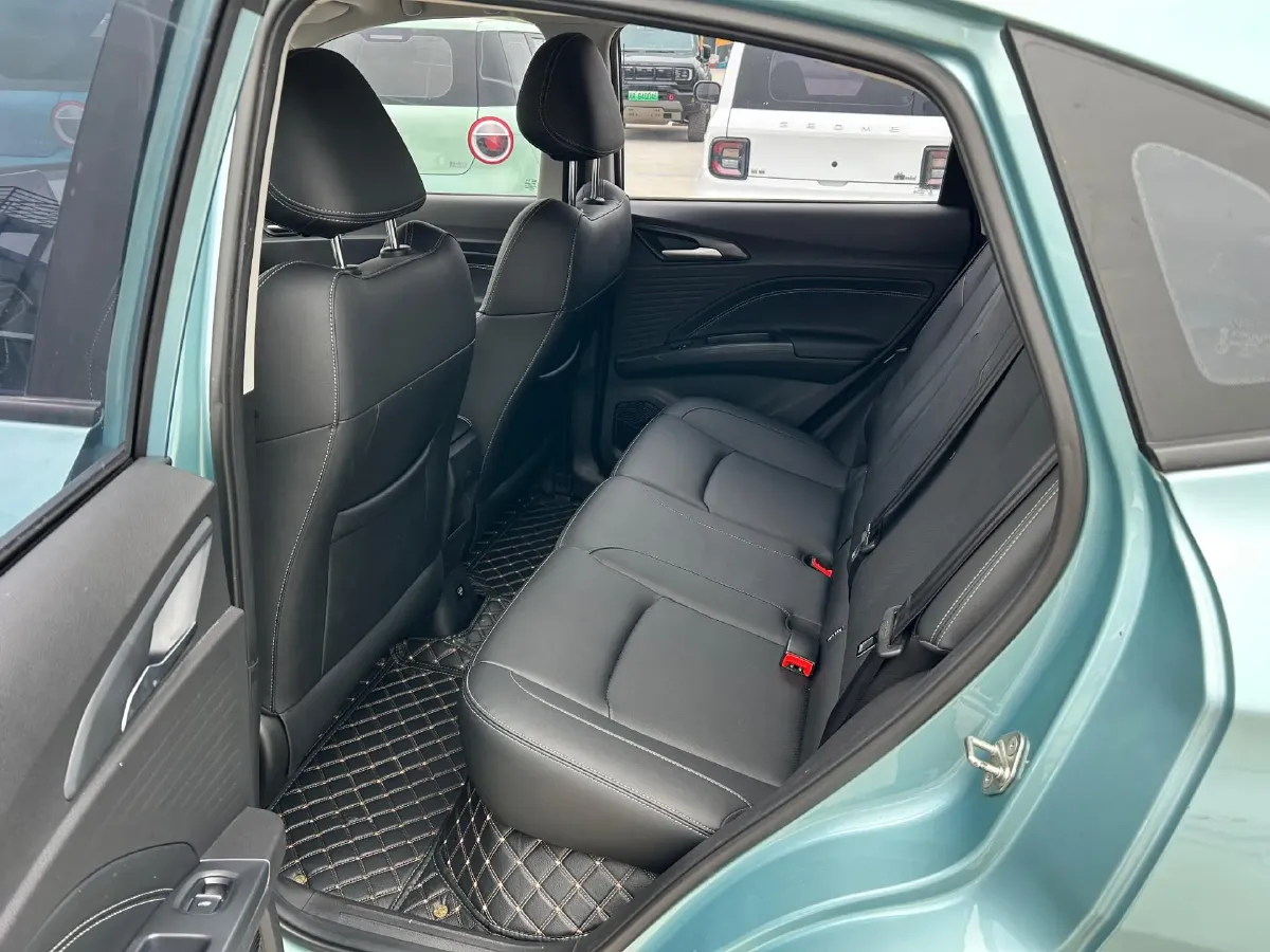 2022 ChangAn Oshan X7 Plus 1.5T 188HP L4 7DCT,autocango,china used car exporter,china ev exporter,chinese used car exporter,chinese used ev exporter