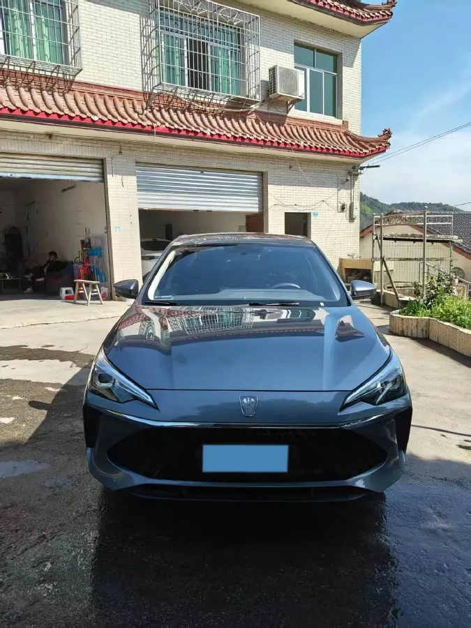 2023 Roewe i5 1.5L 129HP L4 CVT,autocango,china used car exporter,china ev exporter,chinese used car exporter,chinese used ev exporter