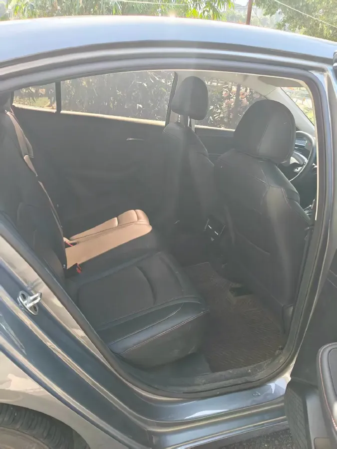 2023 Roewe i5 1.5L 129HP L4 CVT,autocango,china used car exporter,china ev exporter,chinese used car exporter,chinese used ev exporter