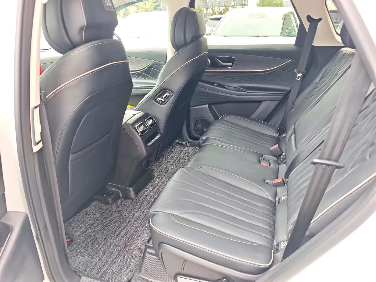 2023 Chery Tiggo 9 2.0T 261HP L4 7DCT,autocango,china used car exporter,china ev exporter,chinese used car exporter,chinese used ev exporter