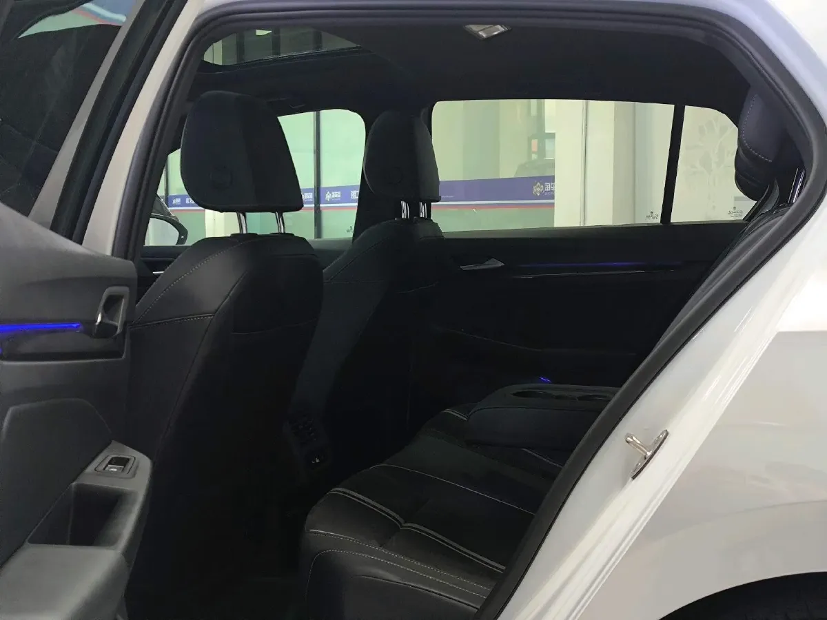 2023 Volkswagen Golf 1.4T 150HP L4 7DCT,autocango,china used car exporter,china ev exporter,chinese used car exporter,chinese used ev exporter