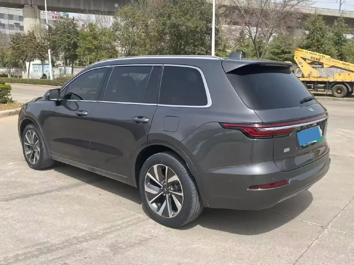 2021 Li ONE Range Extended 131HP REEV 40.5KWH,autocango,china used car exporter,china ev exporter,chinese used car exporter,chinese used ev exporter