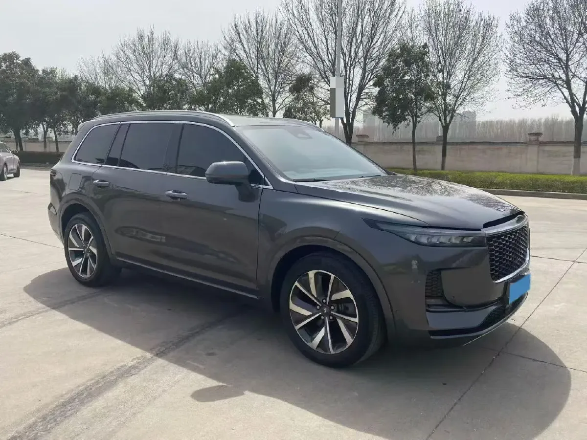 2021 Li ONE Range Extended 131HP REEV 40.5KWH,autocango,china used car exporter,china ev exporter,chinese used car exporter,chinese used ev exporter