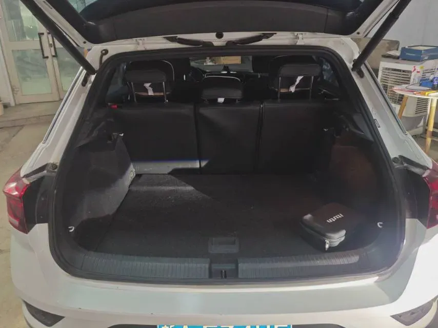 2021 Volkswagen T-Roc 1.4T 150HP L4 7DCT,autocango,china used car exporter,china ev exporter,chinese used car exporter,chinese used ev exporter