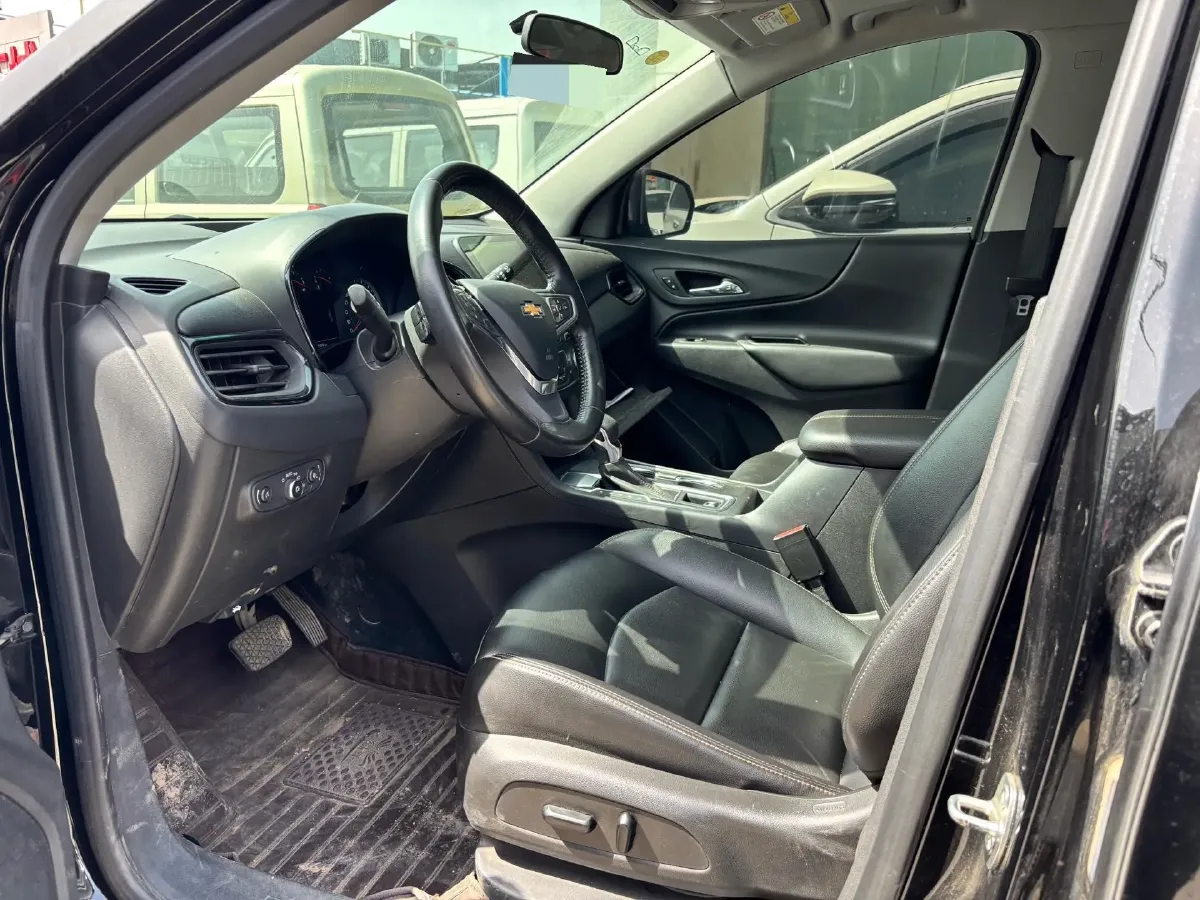 2021 Chevrolet Equinox 1.5T 169HP L4 6AT,autocango,china used car exporter,china ev exporter,chinese used car exporter,chinese used ev exporter