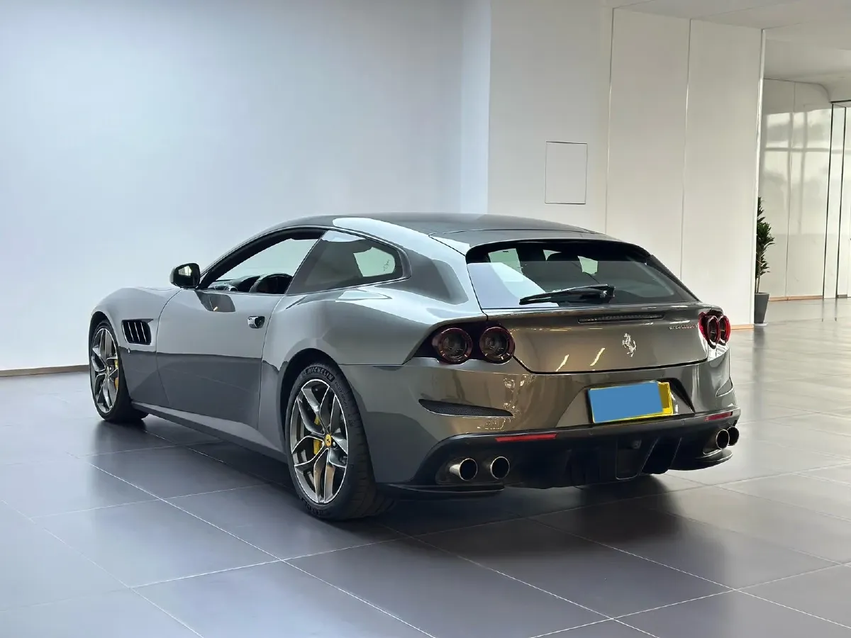 2017 Ferrari GTC4 Lusso 3.9T 609HP V8 7DCT,autocango,china used car exporter,china ev exporter,chinese used car exporter,chinese used ev exporter