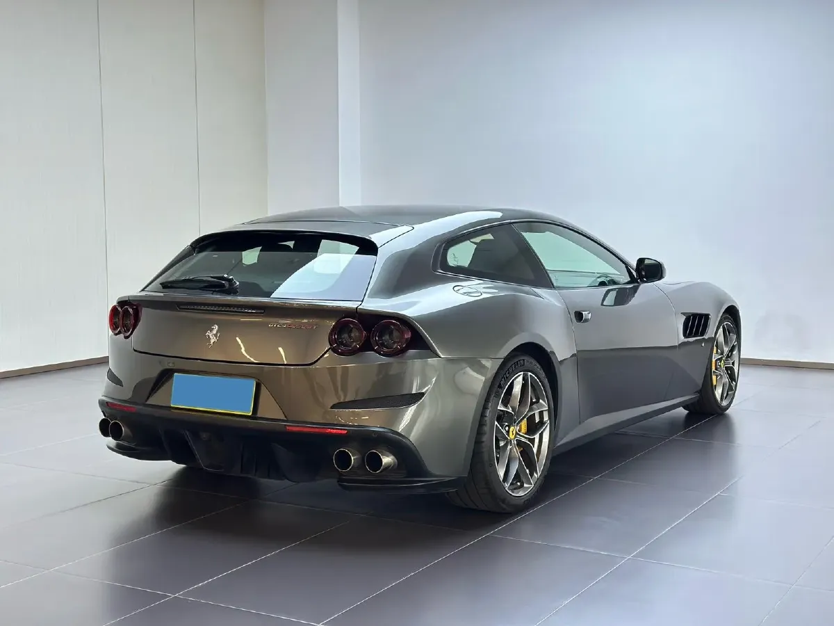 2017 Ferrari GTC4 Lusso 3.9T 609HP V8 7DCT,autocango,china used car exporter,china ev exporter,chinese used car exporter,chinese used ev exporter